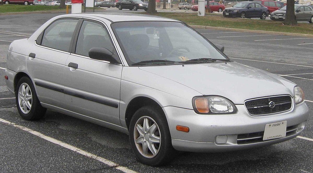 Suzuki Esteem 1995 - 2004 Sedan #7
