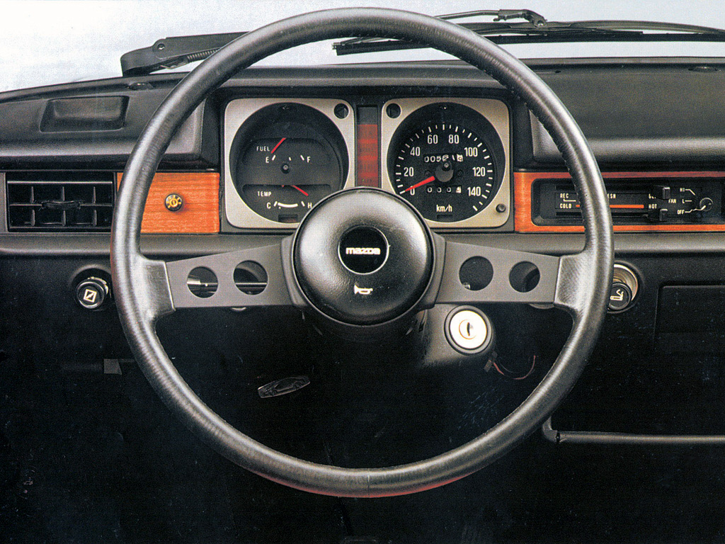 Mazda 323 I (FA) 1977 - 1980 Station wagon 5 door #4