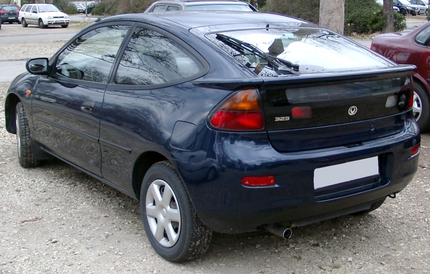 Mazda 323 V (BA) 1994 - 2000 Sedan #1