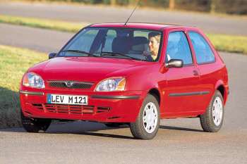 Mazda Revue 1990 - 1998 Sedan #1