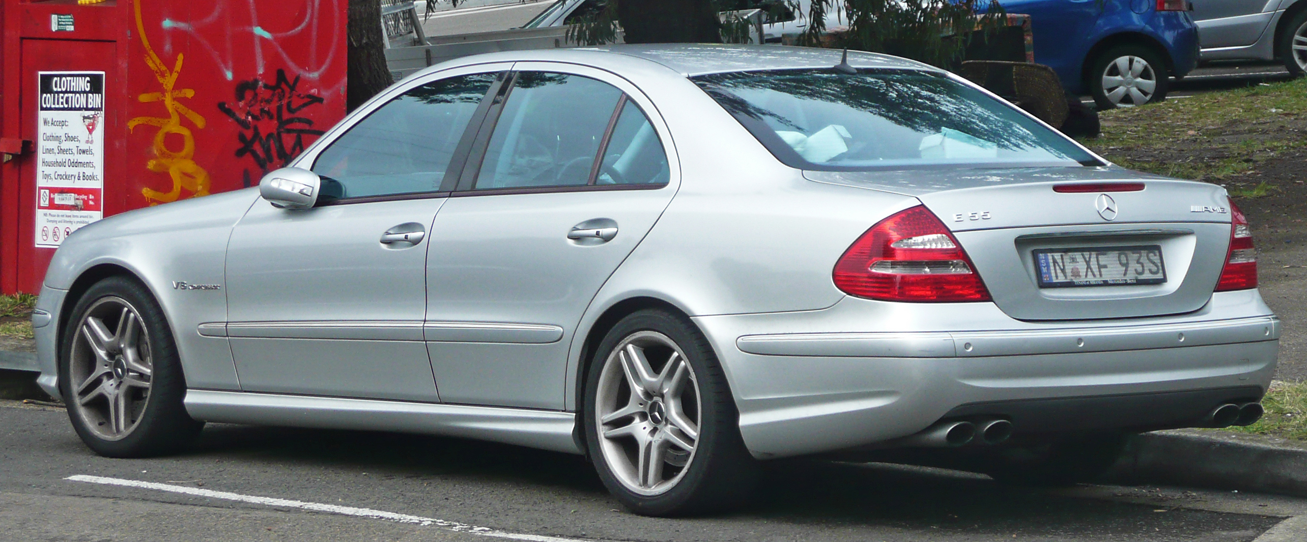 File:2002-2006 Mercedes-Benz E-Class (W211) Elegance sedan 01.jpg -  Wikimedia Commons
