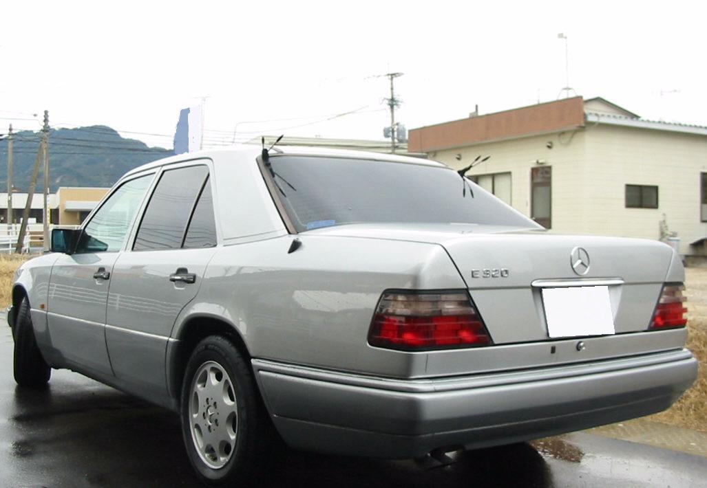 Mercedes-Benz W124 1984 - 1994 Sedan #6