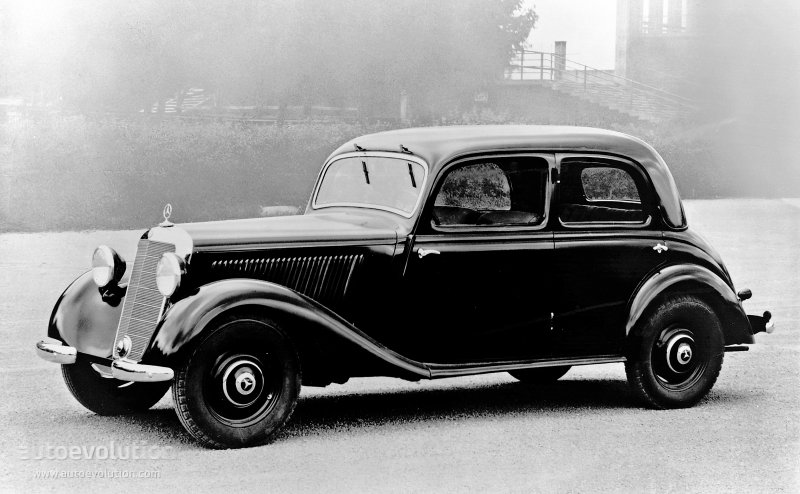 Mercedes-Benz W136 1936 - 1955 Sedan #1