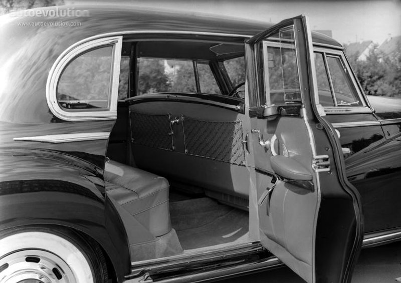 Mercedes-Benz W186 1951 - 1957 Sedan #5