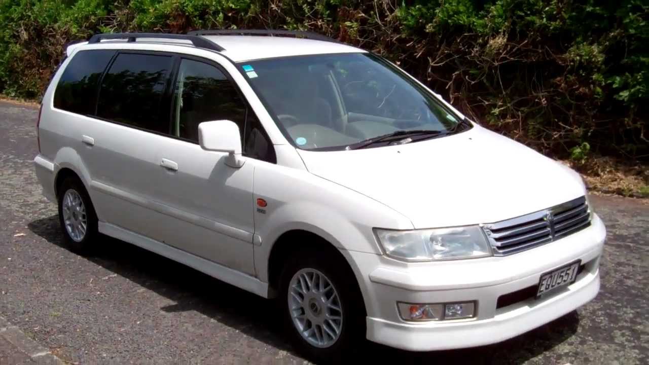 Mitsubishi Chariot III 1997 - 2003 Compact MPV #7