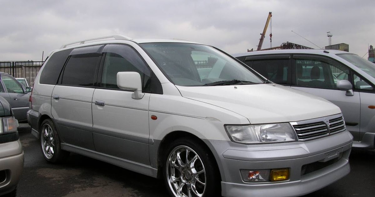 Mitsubishi Savrin I 2001 - 2014 Minivan #4