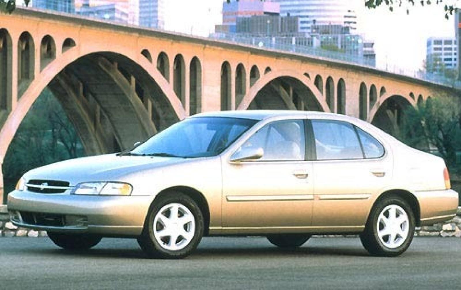 Nissan Altima I (U13) 1992 - 1997 Sedan #5