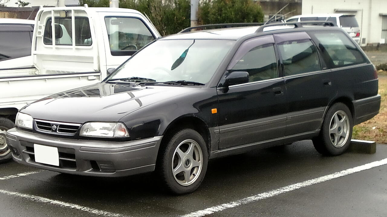 Nissan Avenir II (W11) 1998 - 2005 Station wagon 5 door #2