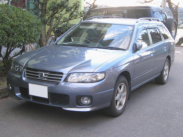 Nissan Avenir I (W10) 1990 - 1998 Station wagon 5 door #5