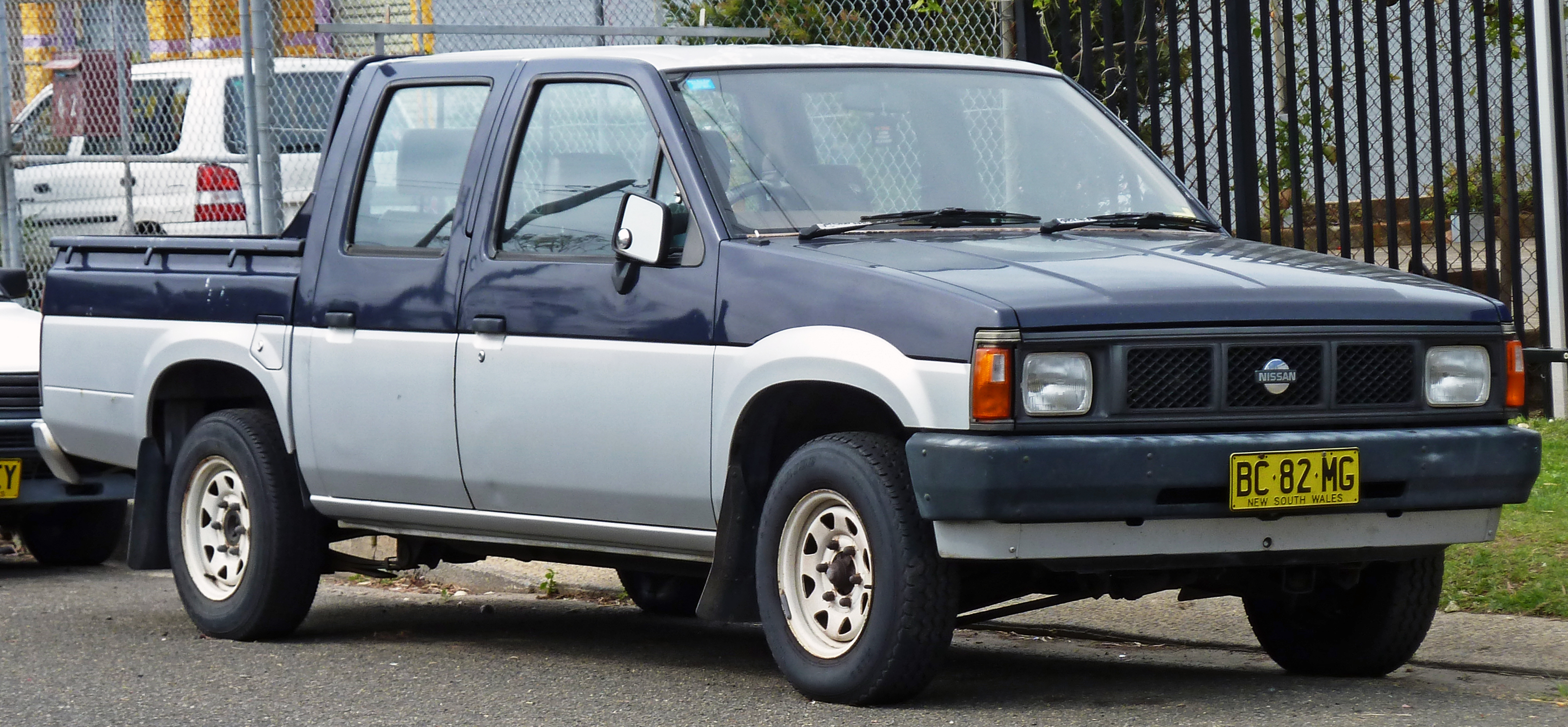 Nissan Navara (Frontier) I (D21) 1985 - 1997 Pickup #2