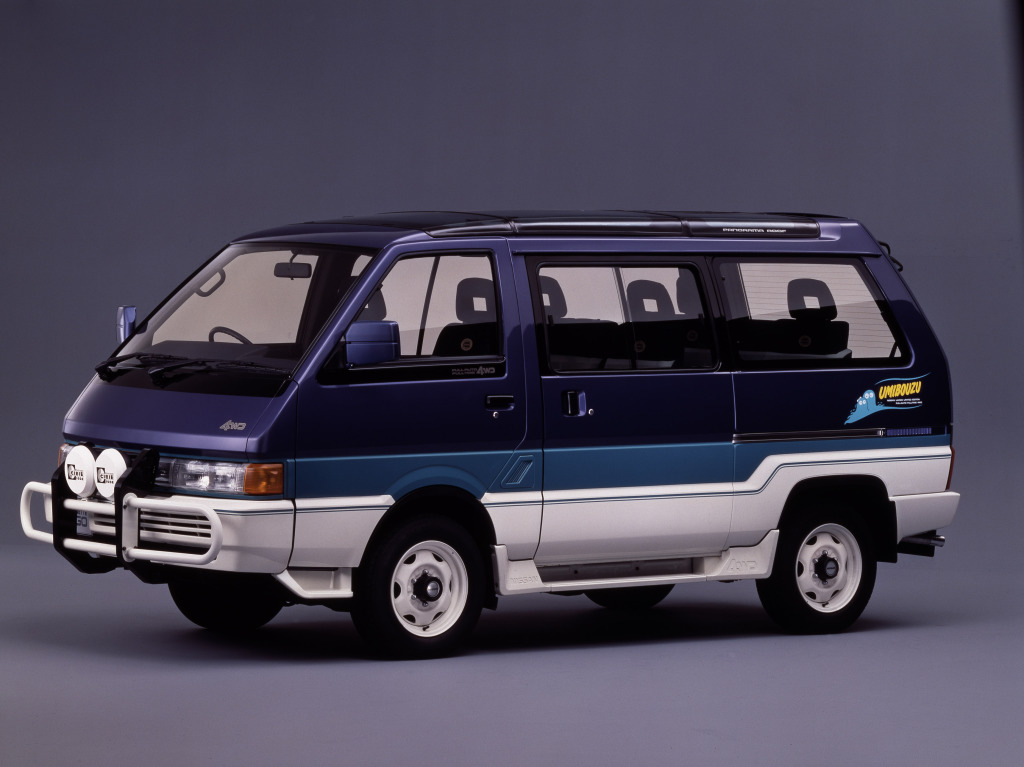 Nissan Largo II (GC22) 1986 - 1993 Minivan #4