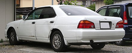 Nissan Laurel VIII (C35) 1997 - 2002 Sedan #3