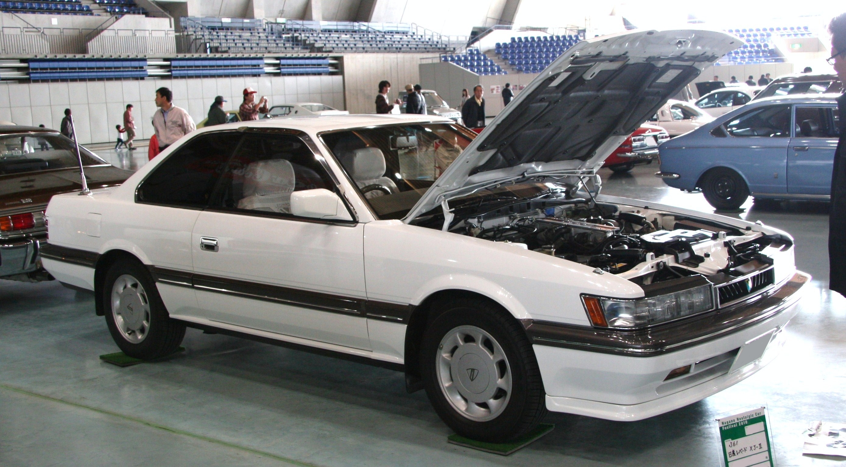 Nissan Leopard III (Y32) 1992 - 1996 Sedan #5