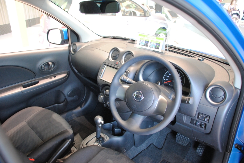 Nissan Micra IV (K13) Restyling 2013 - 2016 Hatchback 5 door #5