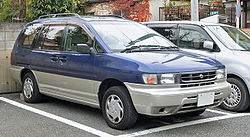 Nissan Prairie III (M12) 1998 - 2004 Compact MPV #7