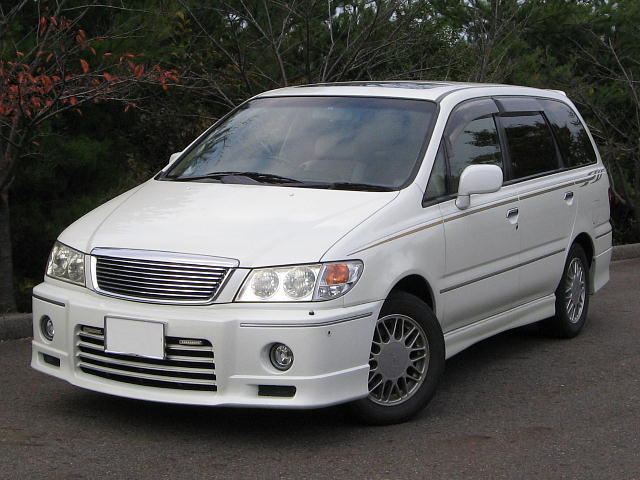 Nissan Presage I 1998 - 2003 Minivan #3