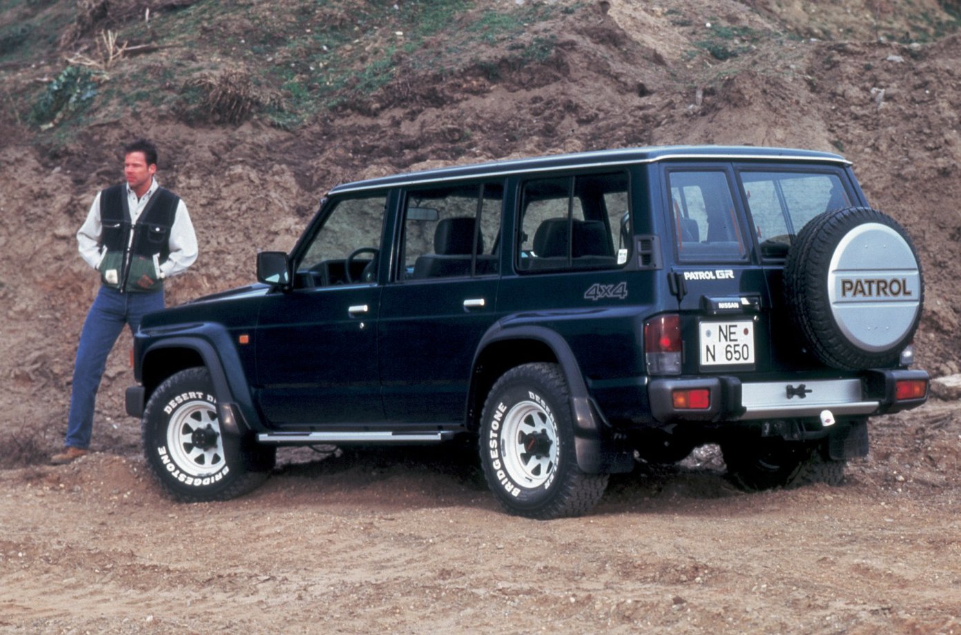Nissan Safari V (Y61) 1997 - 2007 SUV 5 door #2