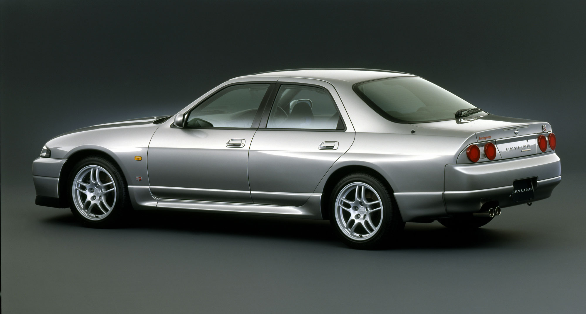 Nissan Skyline IX (R33) 1993 - 1998 Sedan #8