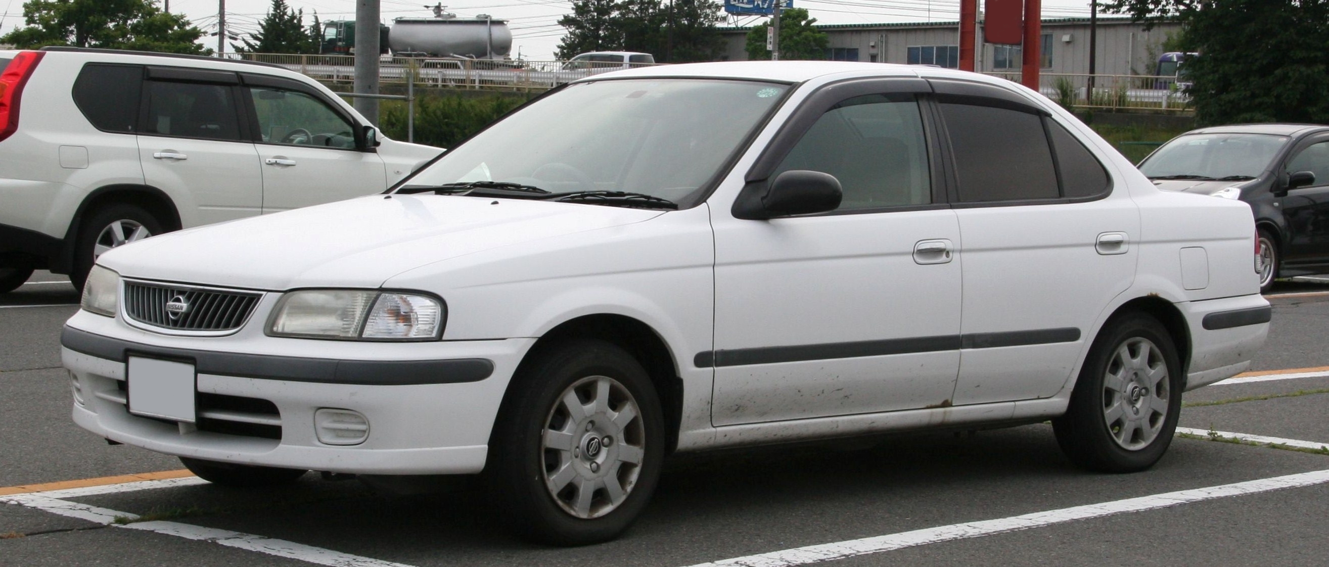 Nissan Sunny B15 1998 - 2004 Sedan #5