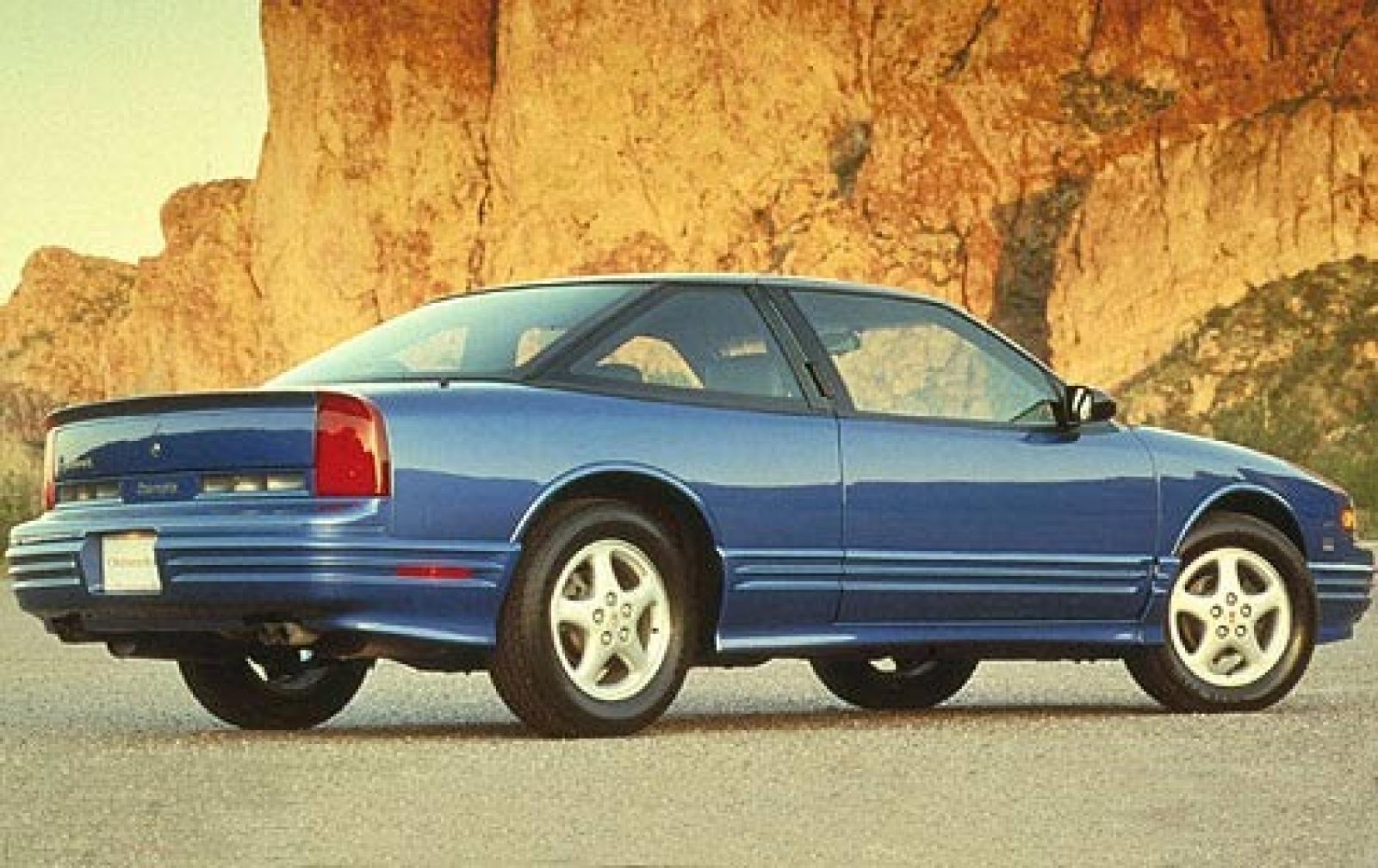 Oldsmobile Cutlass Supreme 1988 - 1997 Coupe #4
