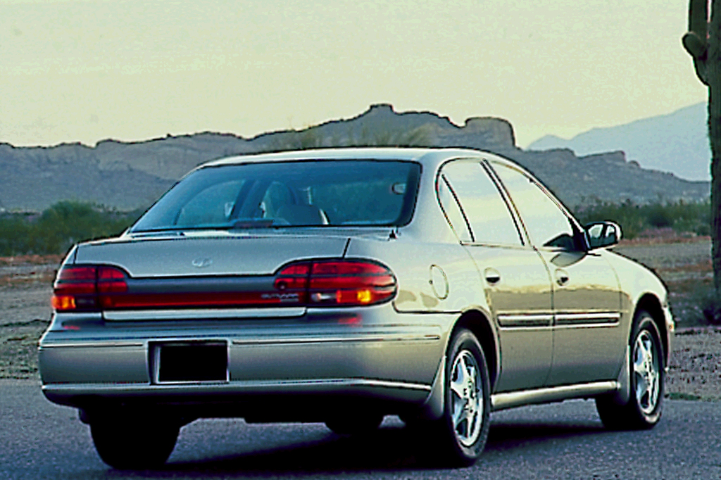 Oldsmobile Cutlass VI 1997 - 1999 Sedan #4