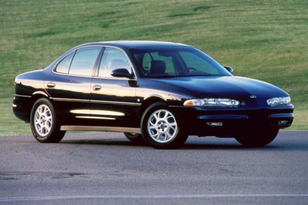 Oldsmobile Intrigue 1998 - 2002 Sedan #2