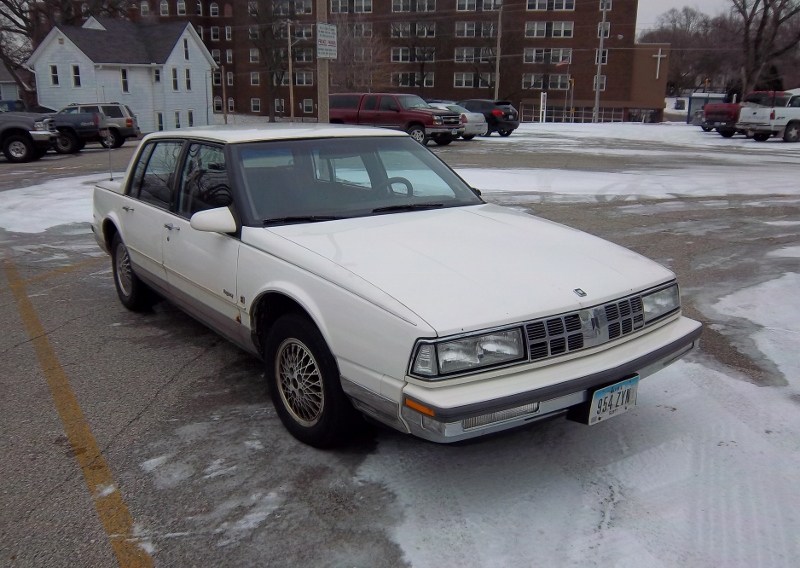 Oldsmobile Ninety-Eight X 1985 - 1990 Coupe #4