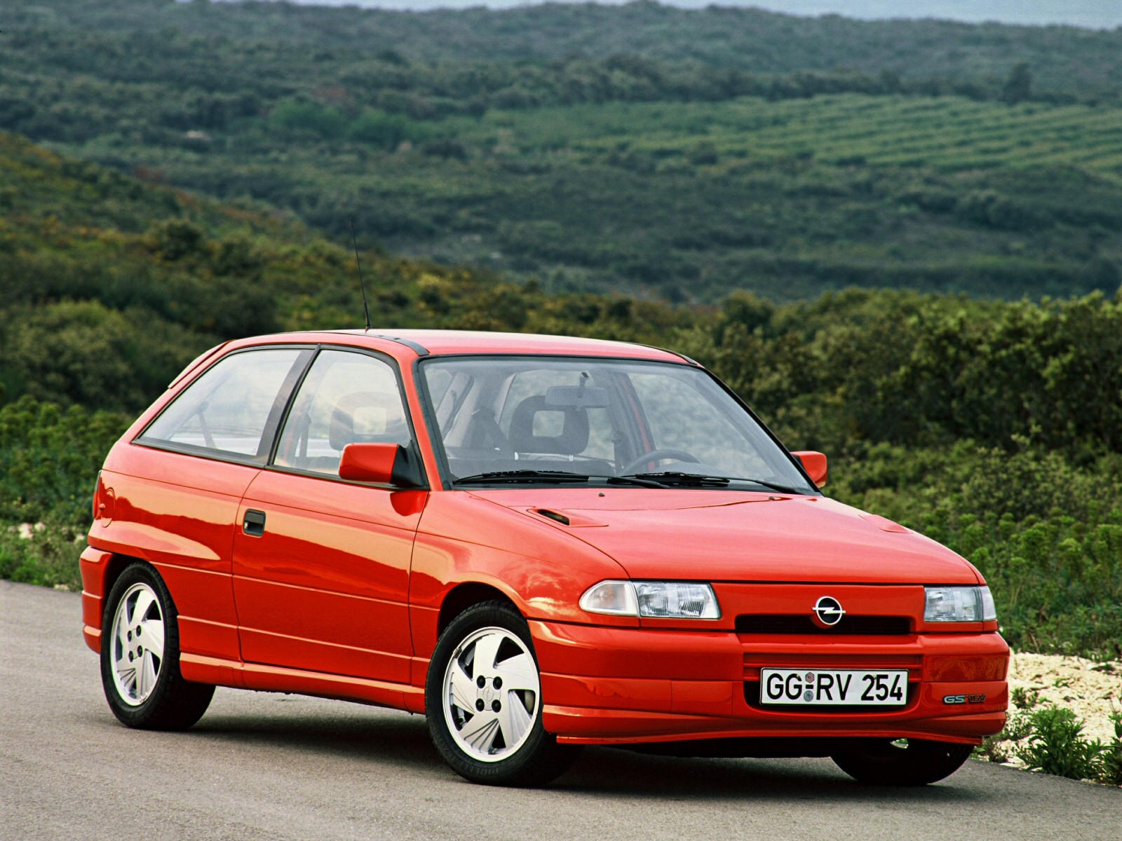 Opel Astra F 1991 - 2000 Hatchback 5 door #2