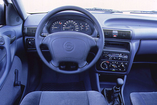 Opel Astra F 1991 - 2000 Sedan #3