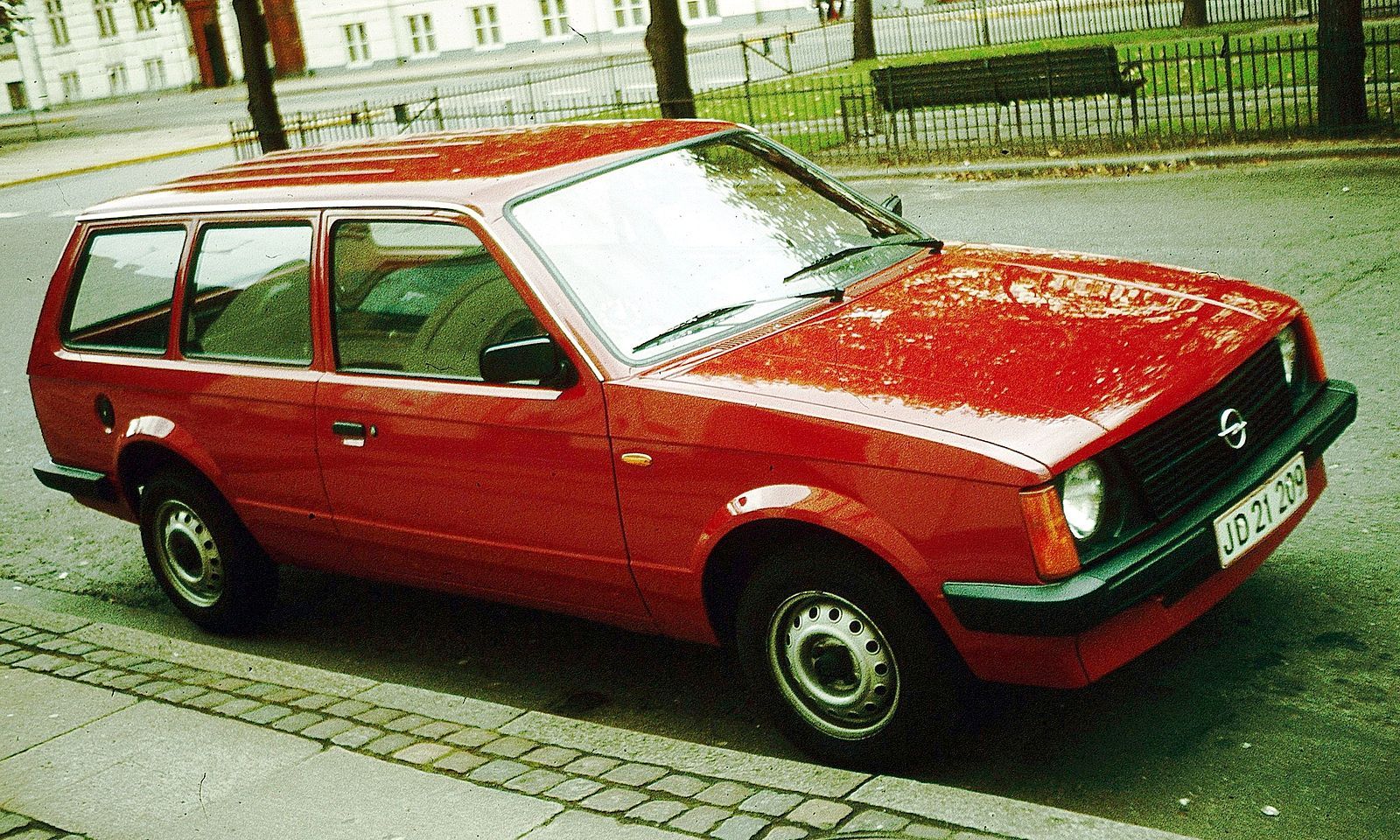 Opel Kadett D 1979 - 1984 Station wagon 3 door #6