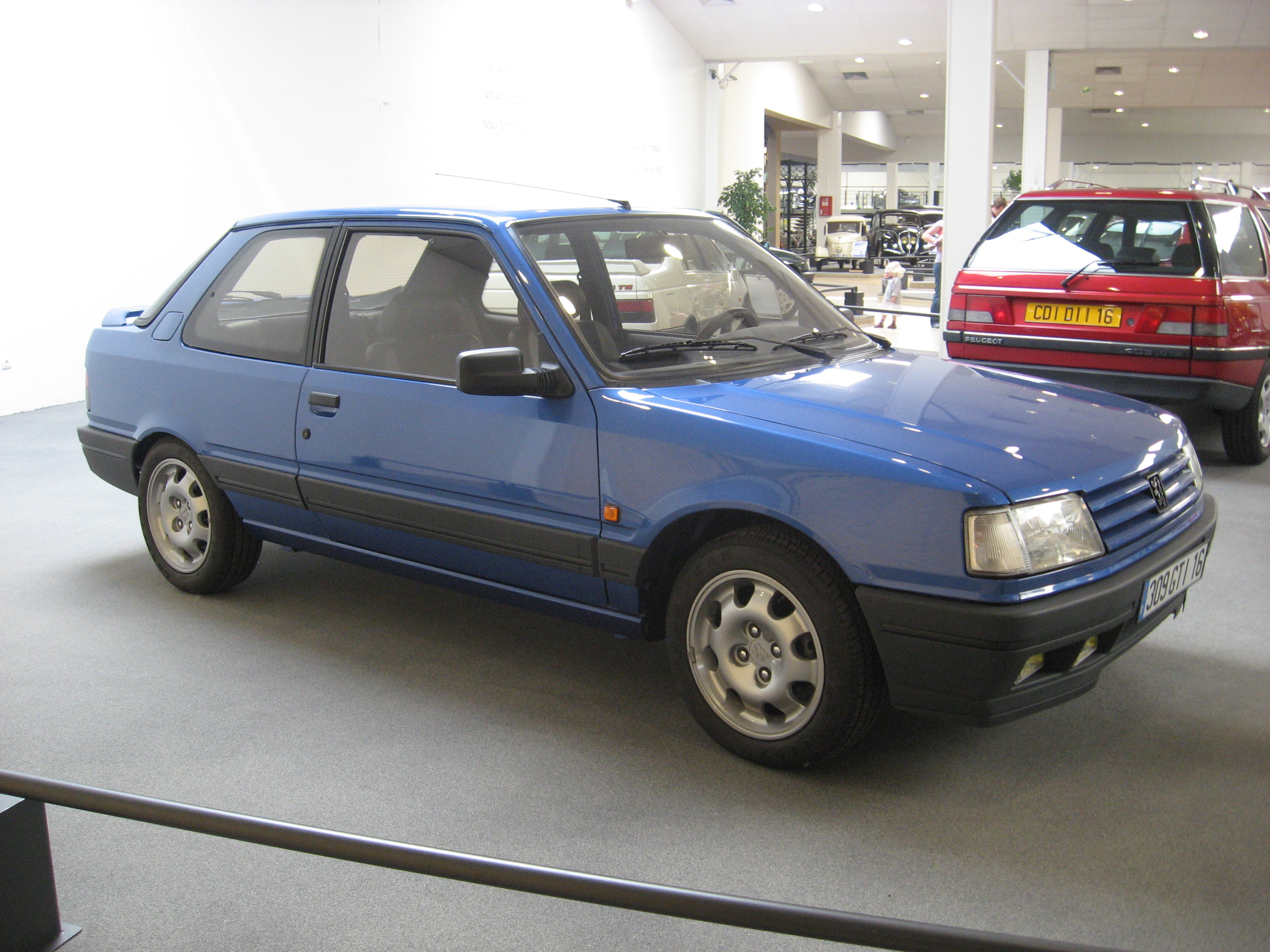 Peugeot 309 I 1985 - 1989 Hatchback 3 door #1