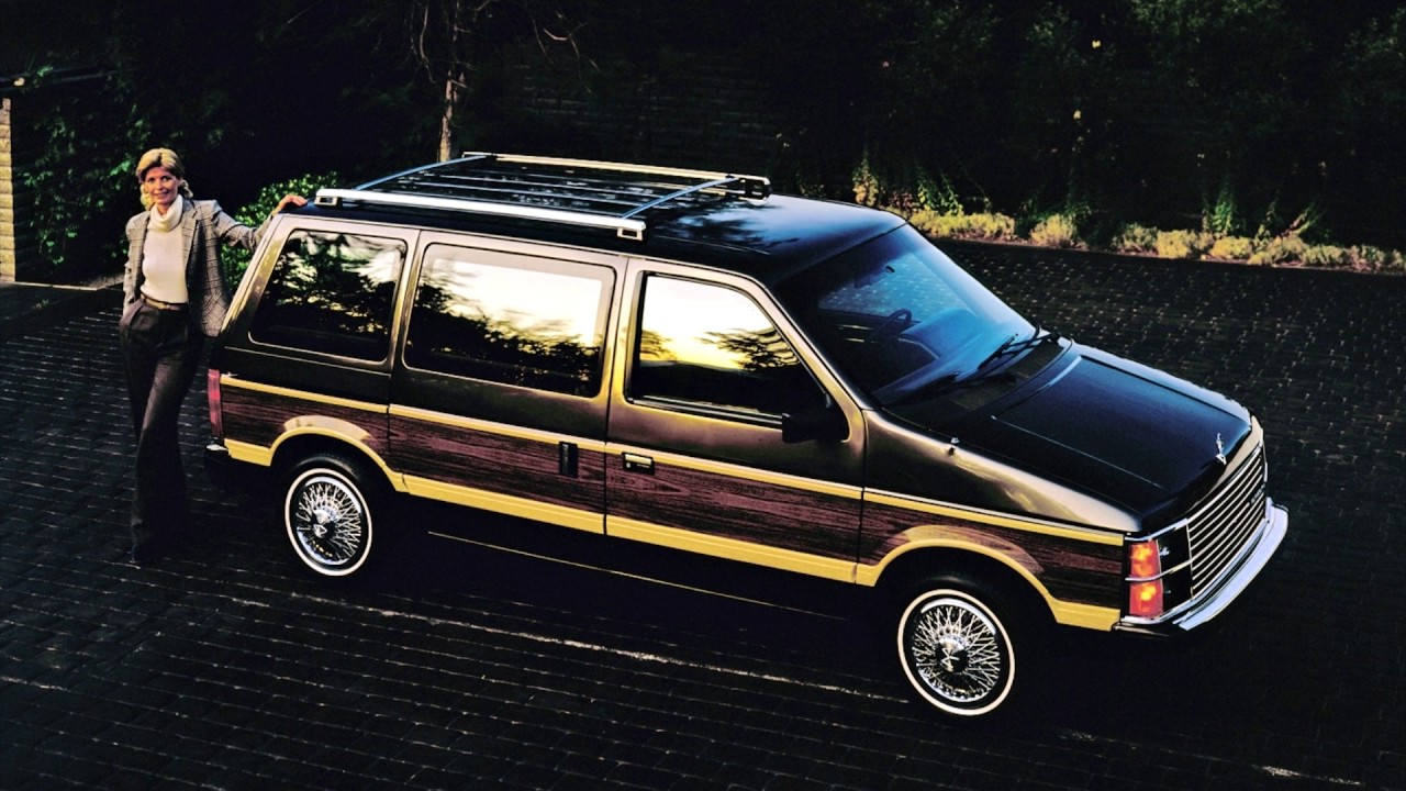 Plymouth Voyager I 1984 - 1990 Minivan #2