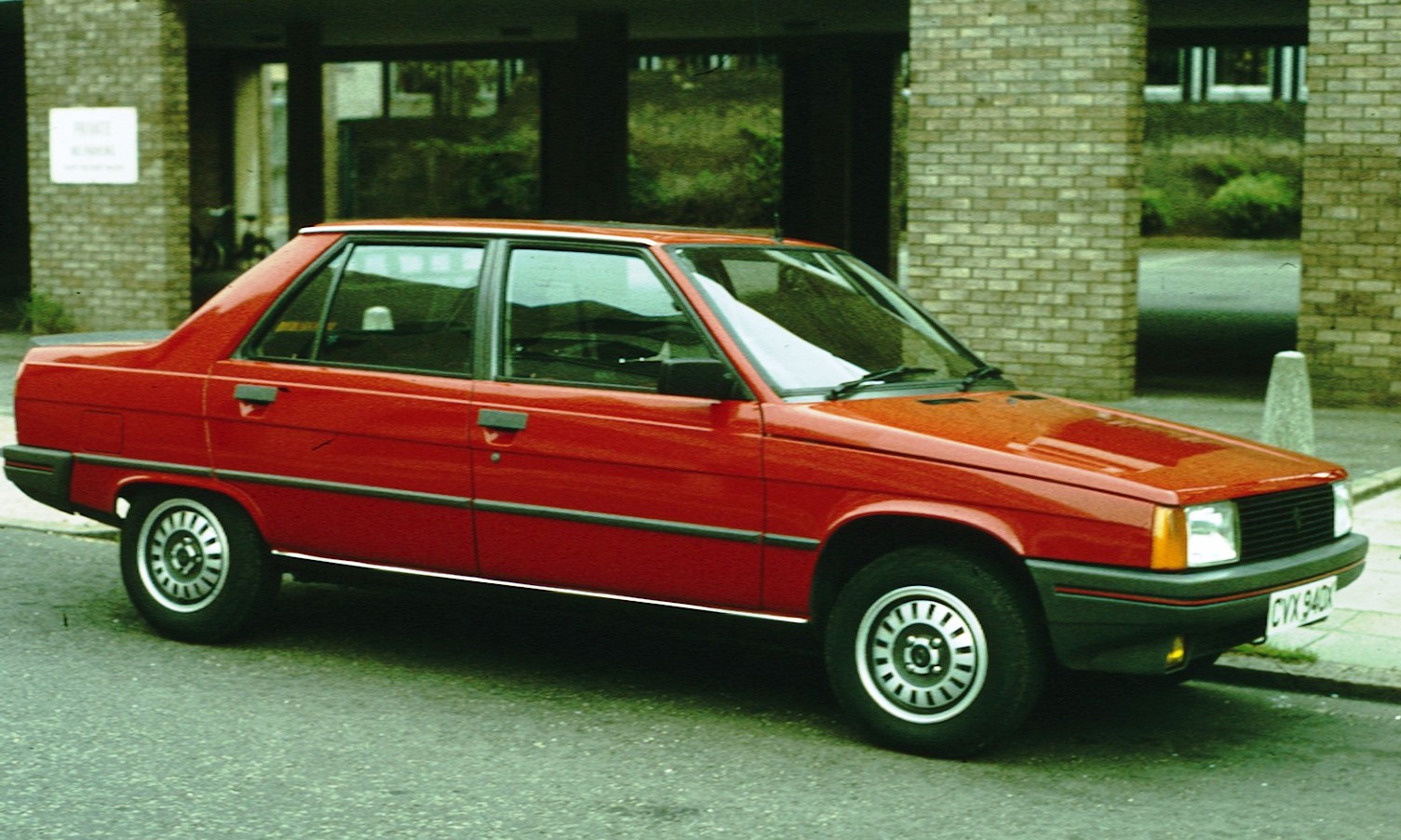 Renault 9 1981 - 1989 Sedan #7