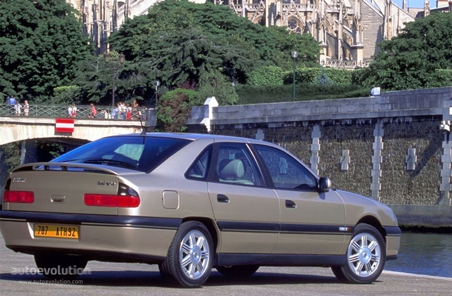 Renault Safrane I 1992 - 1996 Hatchback 5 door #4