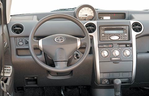 Scion xA 2003 - 2006 Hatchback 5 door #7