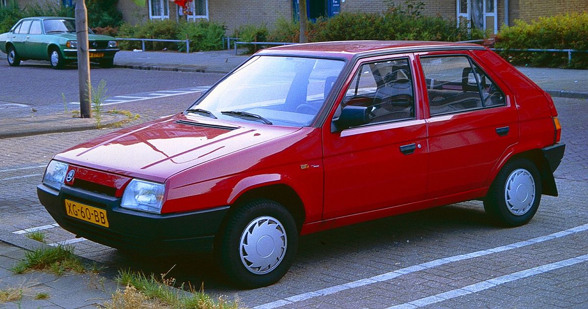 Skoda Favorit 1989 - 2000 Hatchback 5 door #1