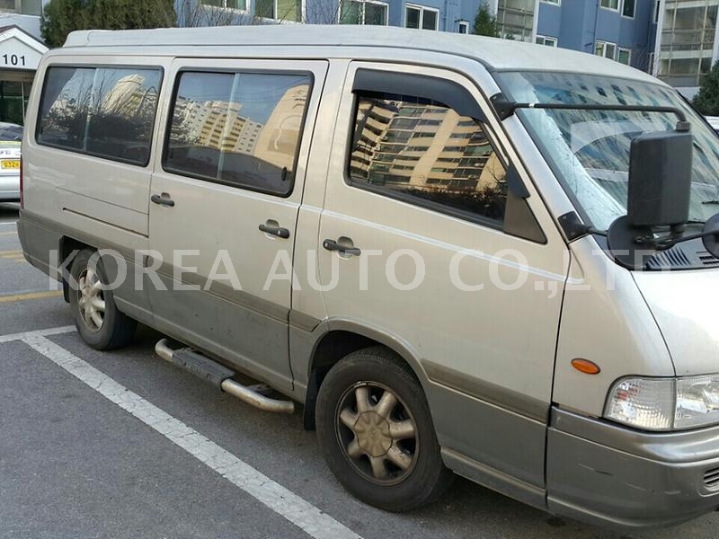 SsangYong Istana I 1995 - 2003 Minivan #4
