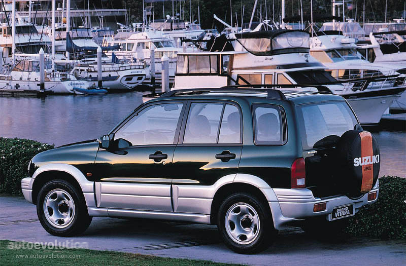 Suzuki Escudo II 1997 - 2005 SUV 5 door #7