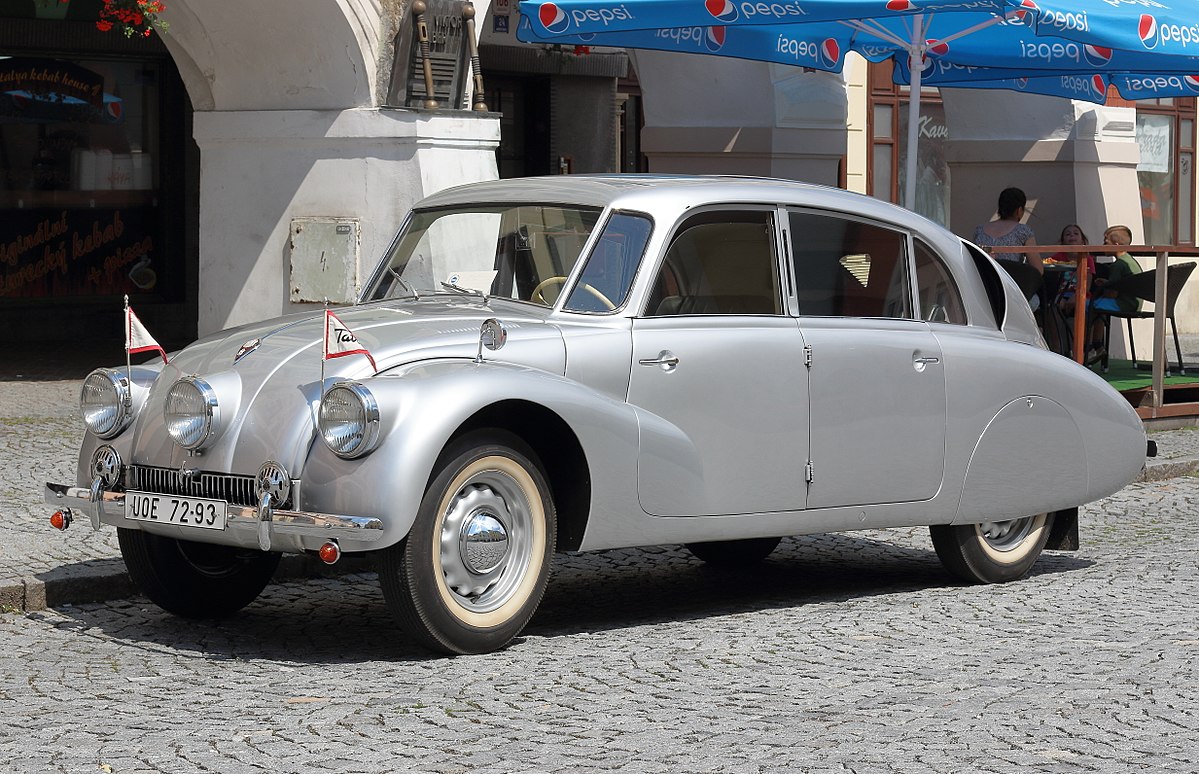 Tatra 87 1936 - 1950 Sedan #8