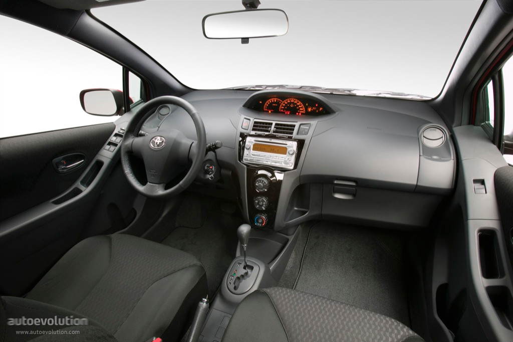 Toyota Auris I 2006 - 2009 Hatchback 5 door :: OUTSTANDING CARS