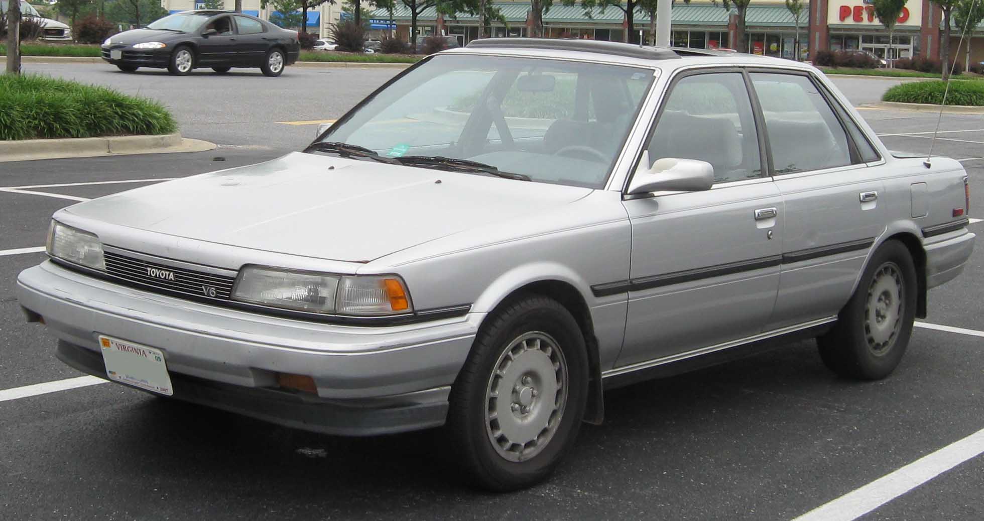 Toyota Camry II (V20) 1986 - 1991 Sedan #1