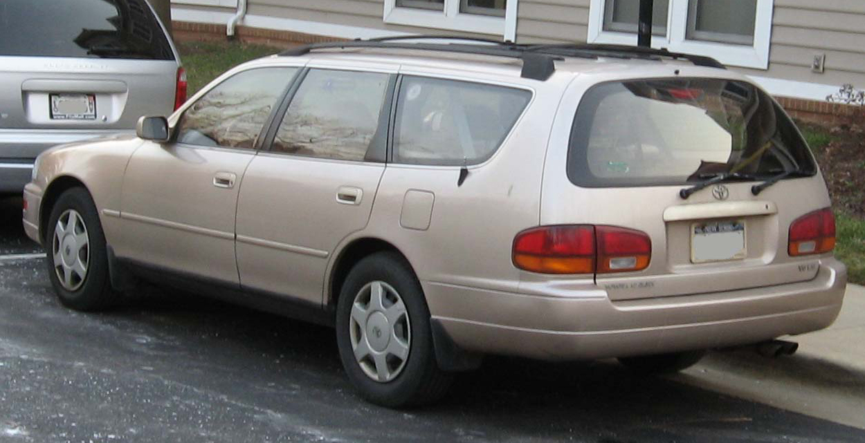 Toyota Vista V (V50) 1998 - 2003 Station wagon 5 door #2