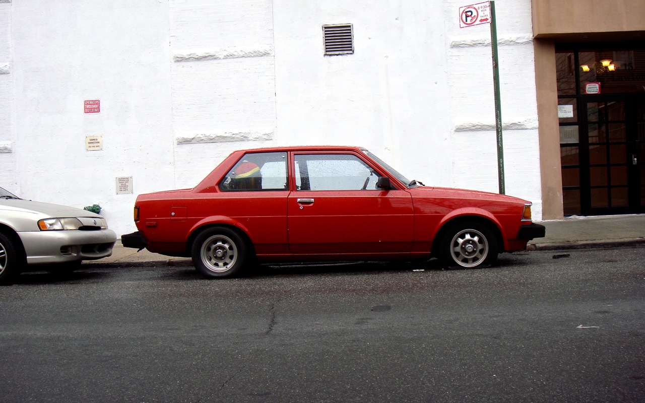 Toyota Corolla II I (L10) 1978 - 1982 Hatchback 3 door #2