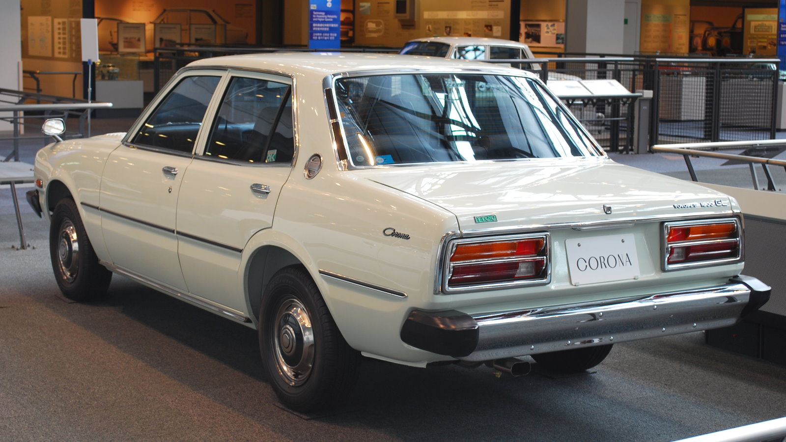 Toyota Corona V (T100, T110, T120) 1973 - 1979 Sedan #8