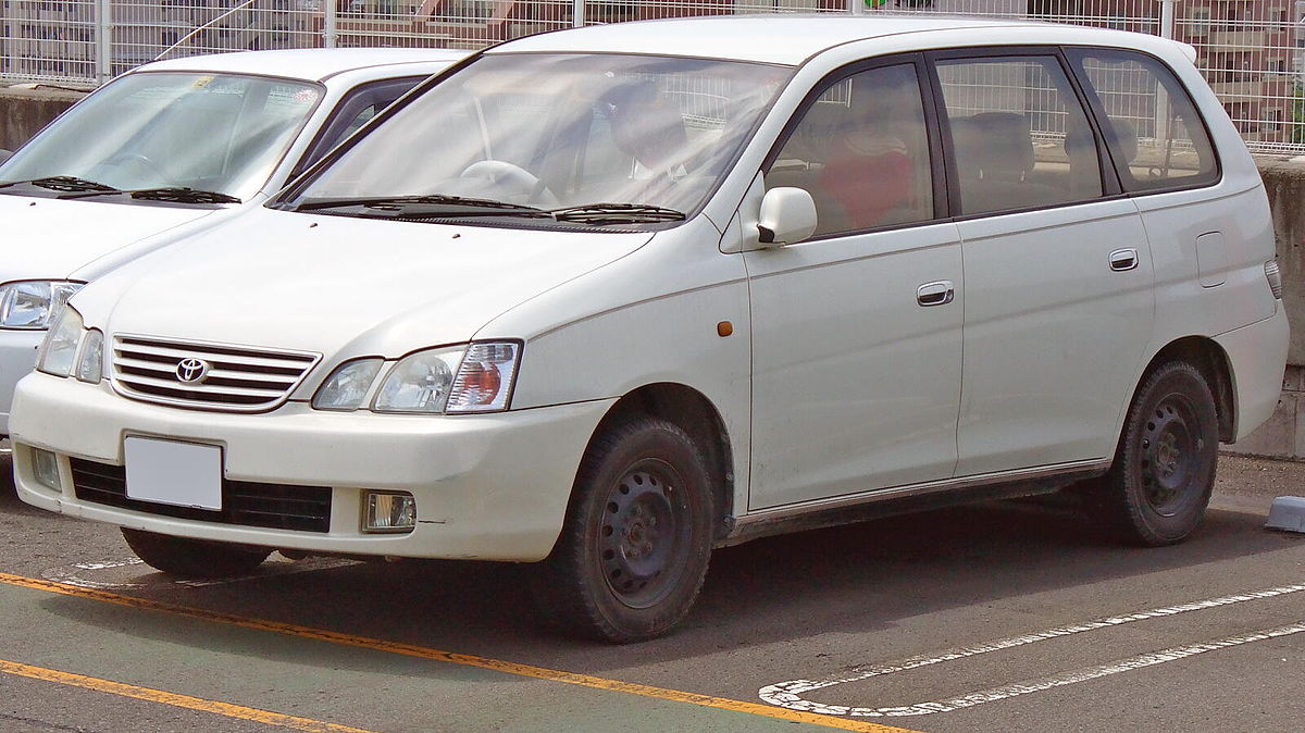 Toyota Gaia 1998 - 2004 Compact MPV #8