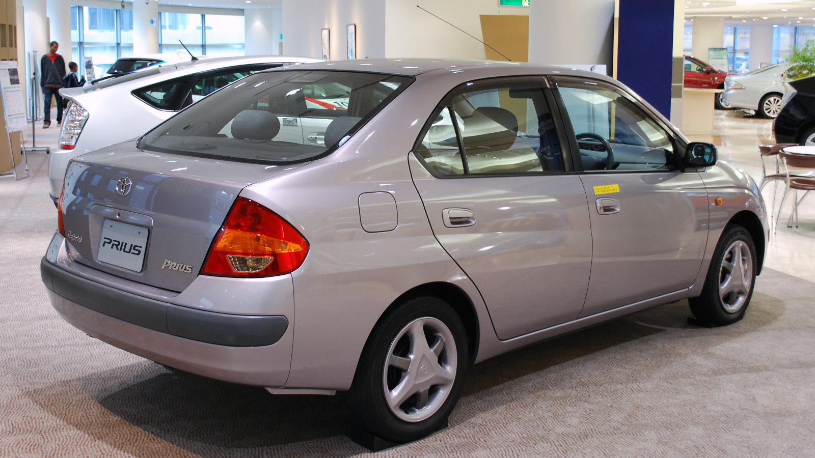 Toyota Prius I (XW10) 1997 - 2000 Sedan #4