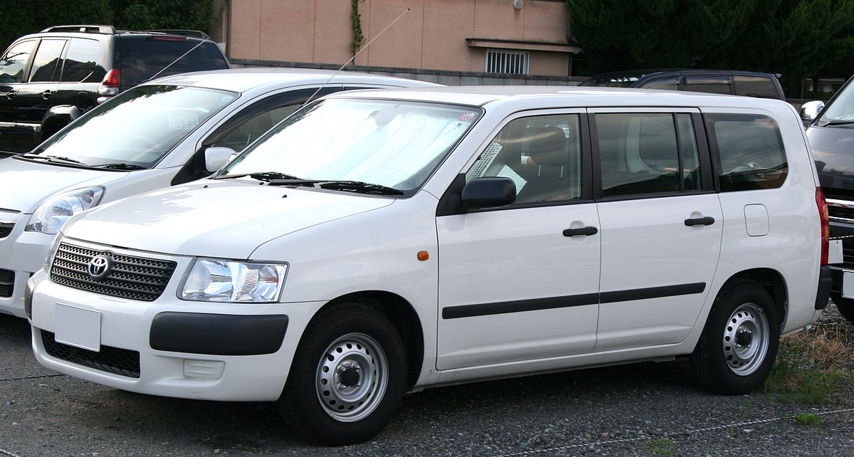 Toyota Succeed I 2002 - 2014 Station wagon 5 door #8
