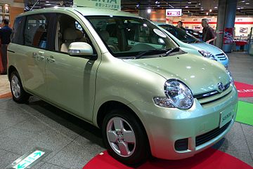 Toyota Sienta I Restyling 1 2006 - 2010 Compact MPV #2