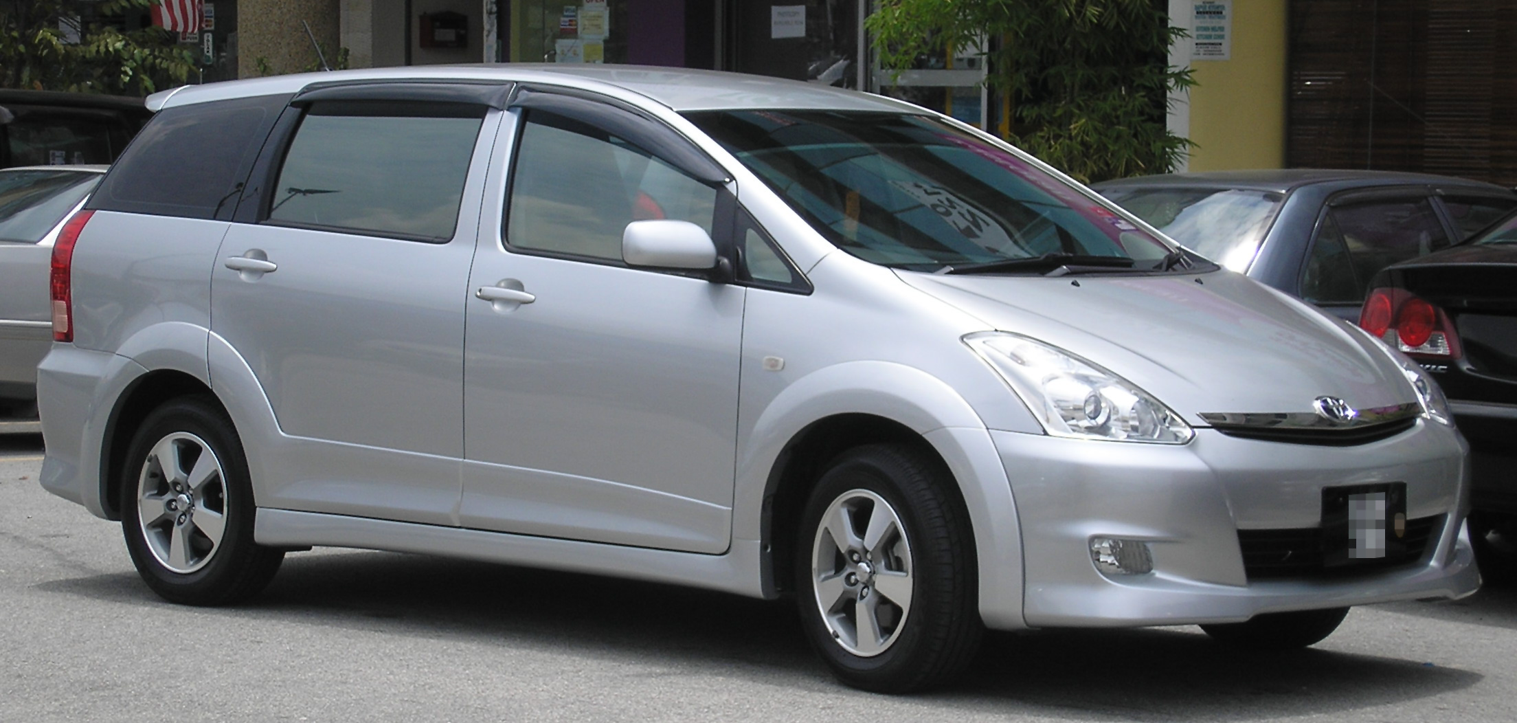 Toyota Wish I 2003 - 2005 Compact MPV #6