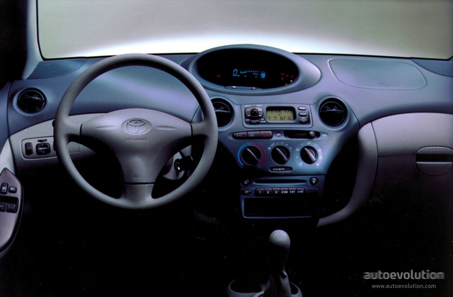 Toyota Yaris I 1999 - 2003 Hatchback 5 door #8
